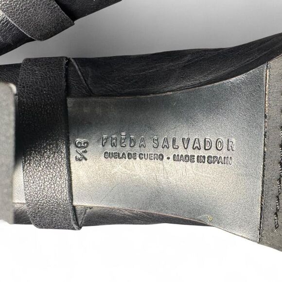 Freda Salvador Women’s 8.5 Black Leather Peep Toe Fringe Booties Heels Spain - Picture 7 of 7